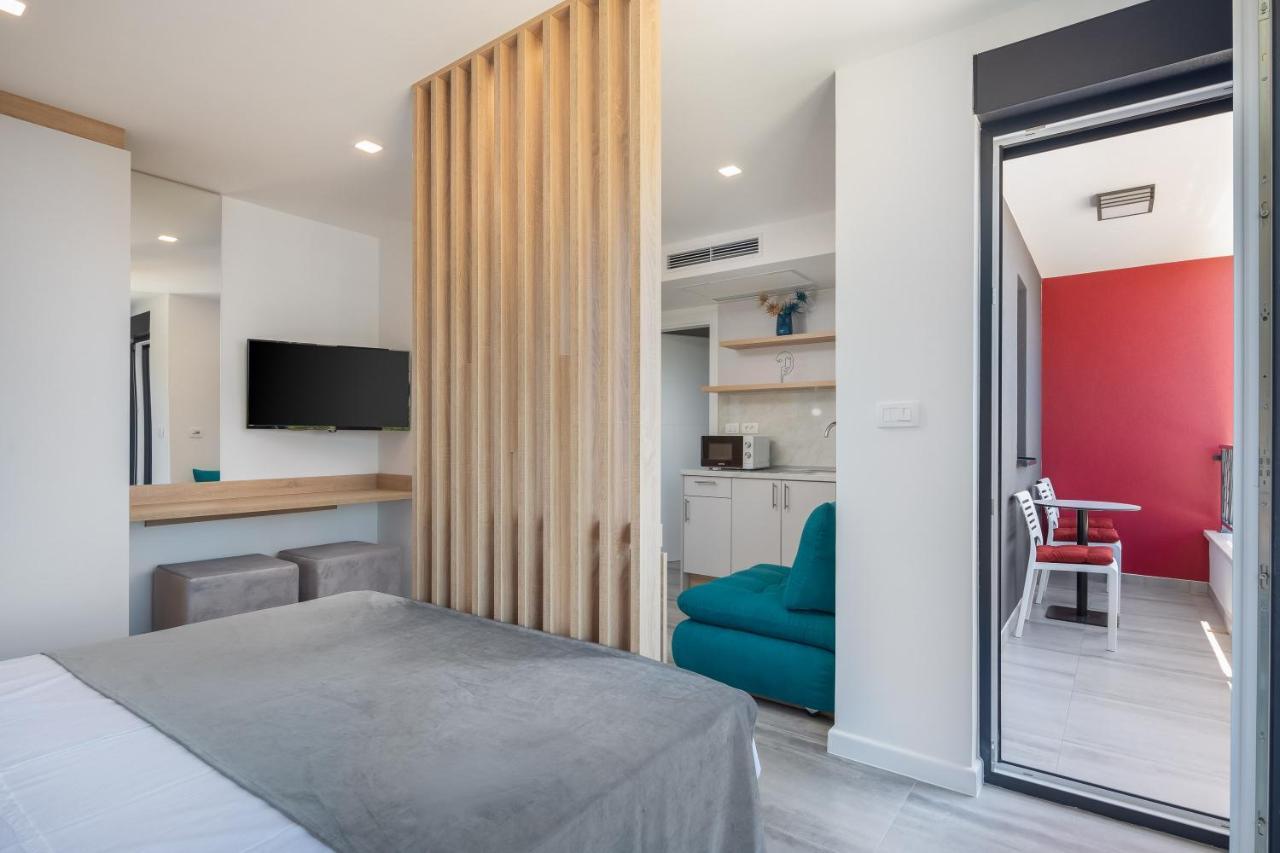 Villa Loriana Apartments Makarska Zewnętrze zdjęcie